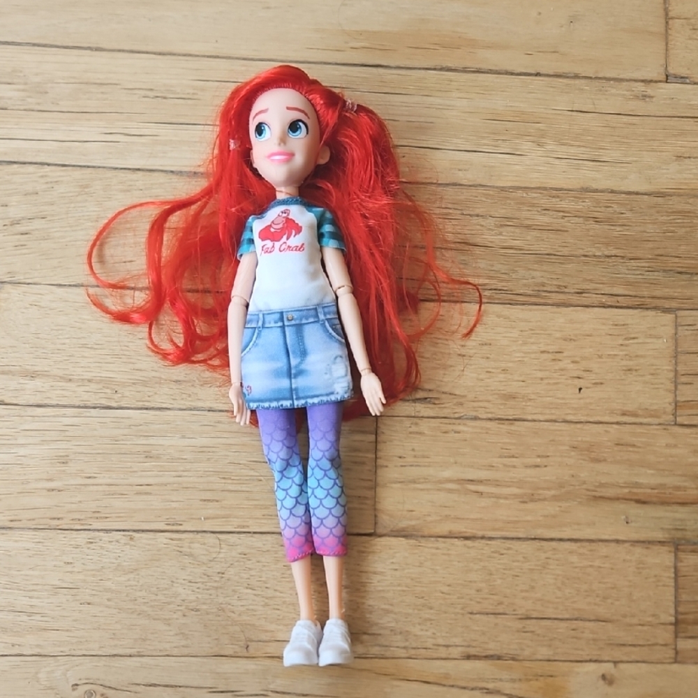 Disney Proncess Comfy Squad "ARIEL" Doll